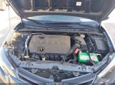 Toyota Corolla Le 2T1BURHE3FC330148 photo