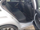 BMW 320I WBA8E1G35HNU15790 снимка