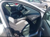 Ford Focus Se 1FAHP3K29CL420721 photo