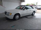 Mercedes-Benz E 320 WDBEA66E2SC212701 снимка