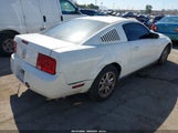 Ford Mustang V6 Deluxe/V6 Premium 1ZVFT80N275369643 снимка