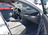 Toyota Camry Le 4T1BE46K17U668141 снимка