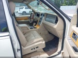 Lincoln Navigator 5LMFU28528LJ14613 снимка