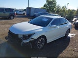 Honda Accord Hybrid Touring JHMCR6F72HC024285 fotografie
