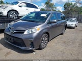 Toyota Sienna Le 7 Passenger 5TDJZ3DC6JS197285 снимка