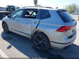 Volkswagen Tiguan 2.0T Se R-Line Black 3VVCB7AX3RM226105 photo