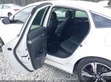 Honda Civic Touring JHMFC1F98JX016208 снимка