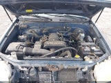 Toyota Tundra Sr5 V8 5TBET34135S484079 fotografie