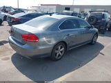 Volkswagen Passat 1.8T Se 1VWBT7A36EC074270 fotografie