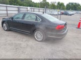 Volkswagen Passat 1.8T Se 1VWBT7A38GC015014 photo