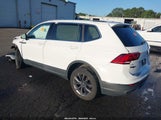 Volkswagen Tiguan 2.0T Se 3VV2B7AX9NM171729 снимка