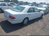 Mercedes-Benz E 320 WDBJF65H2XA800158 снимка