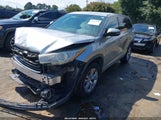 Toyota Highlander Le Plus V6 5TDZKRFH4FS057522 снимка