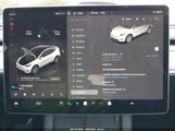 Tesla Model Y Long Range Dual Motor All-Wheel Drive 7SAYGDEE1NA009518 fotografie