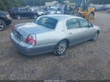 Lincoln Town Car Signature Limited 1LNHM82V96Y616476 photo