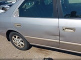 Toyota Camry Le V6 4T1BF22K0XU079055 photo