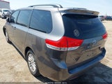 Toyota Sienna Xle V6 5TDYK3DCXBS143010 снимка