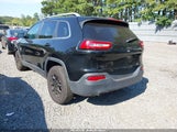 Jeep Cherokee Latitude 4X4 1C4PJMCB7HW570179 снимка