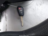 Toyota Rav4 Xle JTMWFREVXFD064789 снимка