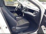 Toyota Rav4 Xle JTMRFREV3JJ218167 снимка