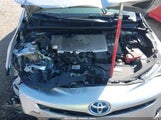 Toyota Prius Two Eco JTDKARFU2G3026564 снимка