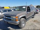Chevrolet Suburban 3GNGK26J5VG157926 fotografie