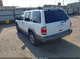 Nissan Pathfinder Le/Se/Xe JN8AR07S6YW402832 снимка