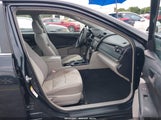 Toyota Camry Le 4T1BF1FK4CU071930 снимка