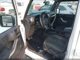 Jeep Wrangler Unlimited Sahara 4X4 1C4BJWEG8HL596984 photo