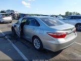 Toyota Camry Le 4T4BF1FK1FR477013 снимка