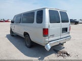 Ford E-350 Super Duty Xl/Xlt 1FBSS3BL8ADA87592 снимка