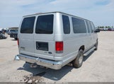 Ford E-350 Super Duty Xl/Xlt 1FBSS3BL8ADA87592 снимка