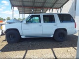 Cadillac Escalade Standard 1GYEK13R1XR400374 photo