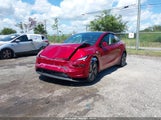 Tesla Model Y Long Range Dual Motor All-Wheel Drive/Long Range Launch Series 7SAYGDEE9TA389415 fotografie