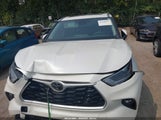 Toyota Highlander Xle 5TDGZRBH6MS552939 photo