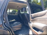 Chevrolet Tahoe Lt 1GNSKBKC9JR202765 fotografie