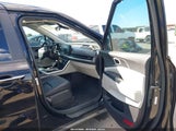 Kia Carnival Mpv Lx Seat Package KNDNB4H31N6121856 fotografie