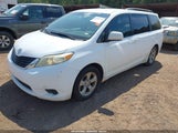 Toyota Sienna Le V6 5TDKK3DC1BS149865 снимка