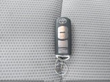 Toyota Yaris L 3MYDLBYV6KY527362 photo