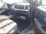 Toyota Highlander Le 5TDZARFH3JS040688 снимка
