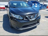 Nissan Rogue Sport S JN1BJ1CP5JW104683 fotografie