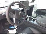 Tesla Model Y Long Range Dual Motor All-Wheel Drive 7SAYGDEE5RA225734 fotografie