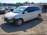 Toyota Sienna Xle 5TDZK22C89S253422 снимка