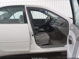 Toyota Camry Le 4T1BE32KX3U128717 снимка