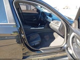 BMW 320I xDrive WBA8E5G3XHNU42703 снимка