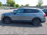 Volkswagen Tiguan 2.0T Se/2.0T Wolfsburg Edition 3VVMB7AX7RM181786 снимка
