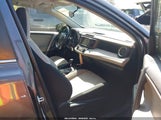 Toyota Rav4 Xle JTMRFREV9GJ074259 снимка