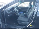 Toyota Camry Le 4T1BF1FK1HU268691 снимка