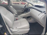 Toyota Prius Three JTDKN3DU0D1656353 снимка