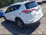 Toyota Rav4 Le JTMZFREV7JJ740963 снимка